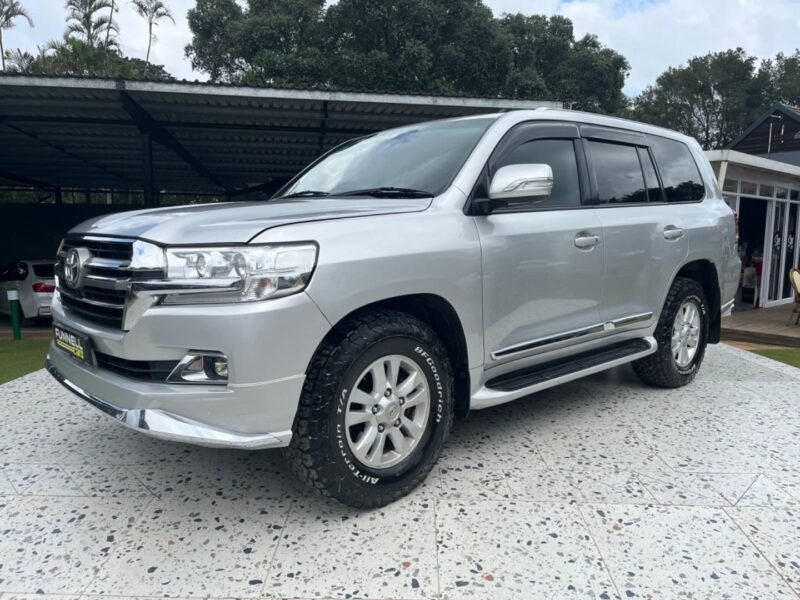 2016 Toyota Land Cruiser 200 4.5D-4D V8 VX For Sale In KZN