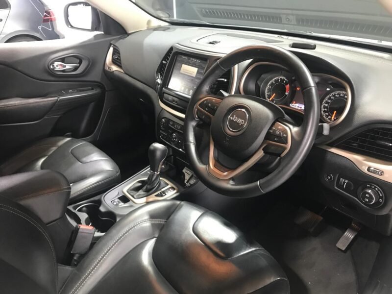 2019 Jeep Cherokee 3.2L Limited For Sale In KZN