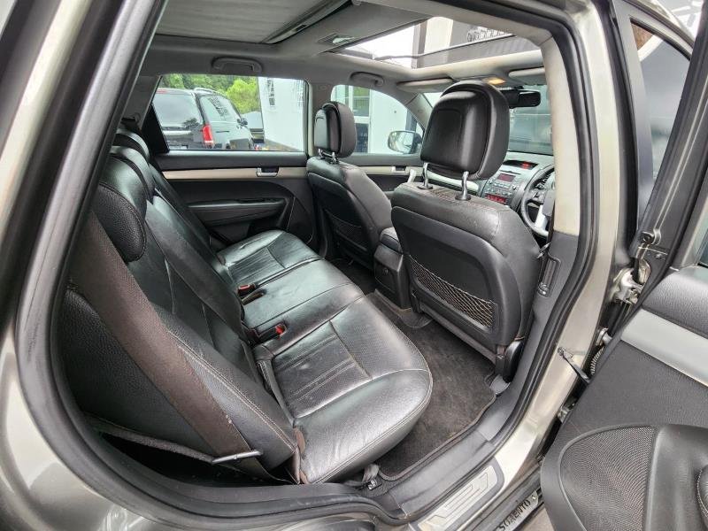 2013 Kia Sorento 2.2CRDi 4WD 7-Seater Auto For Sale in KZN