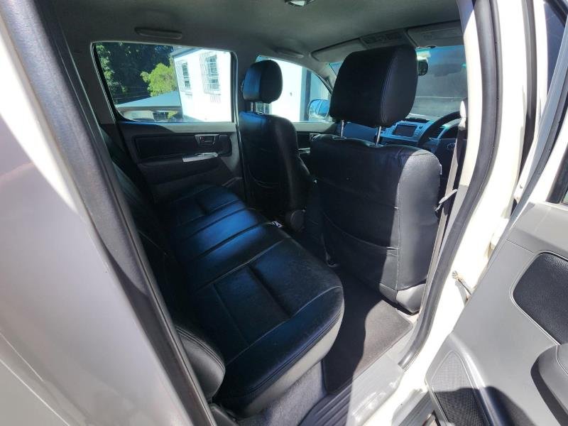 2013 Toyota Hilux 3.0D-4D double cab 4x4 Raider For Sale in KZN