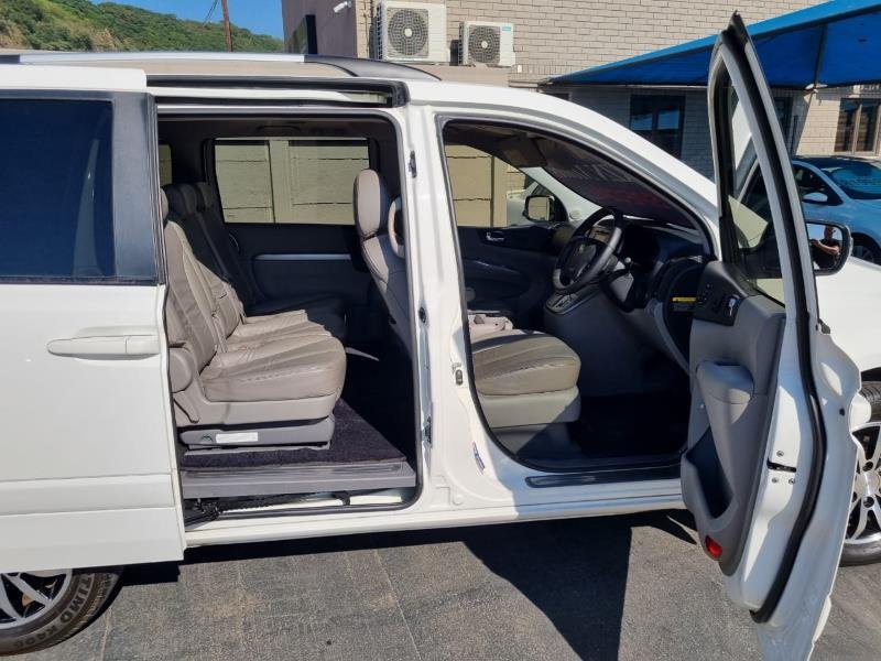 2013 Kia Sedona 2.2CRDi For Sale in KZN