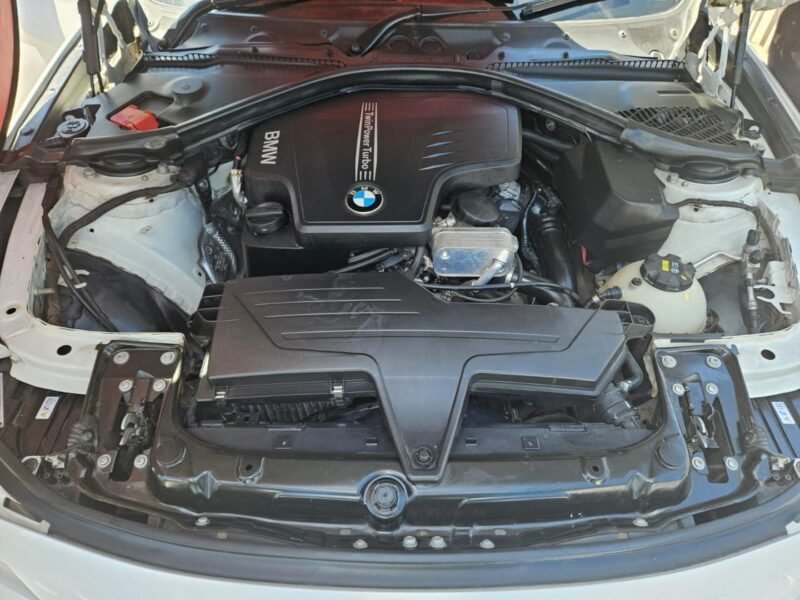 2015 BMW 3 Series 320i auto For Sale in KZN