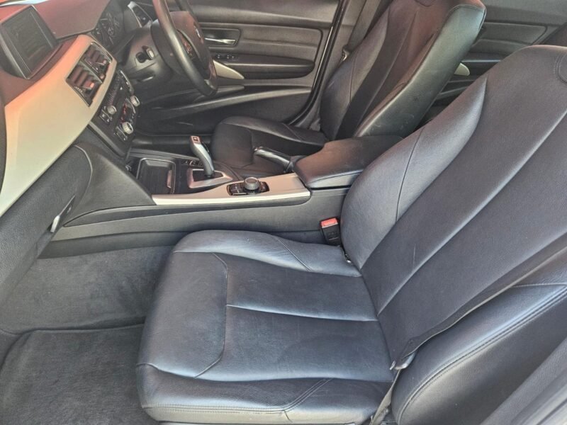 2015 BMW 3 Series 320i auto For Sale in KZN