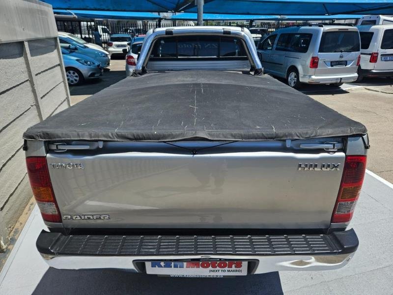 2011 Toyota Hilux 2.7 Raider For Sale in KZN