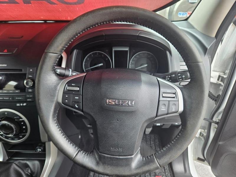2014 Isuzu KB 300D-Teq Double Cab LX For Sale in KZN
