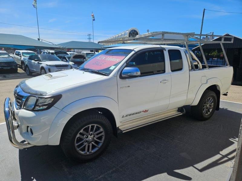 2015 Toyota Hilux 3.0D-4D Xtra Cab Raider Legend 45 For Sale in KZM