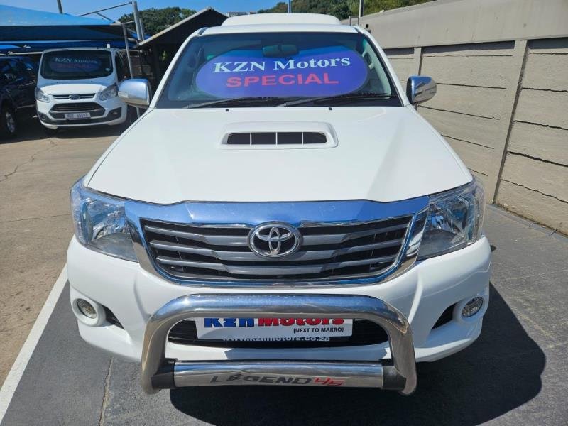 2015 Toyota Hilux 3.0D-4D Xtra Cab Raider Legend 45 For Sale in KZN