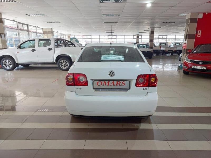 2017 Volkswagen Polo Vivo Sedan 1.6 Trendline For Sale in KZN
