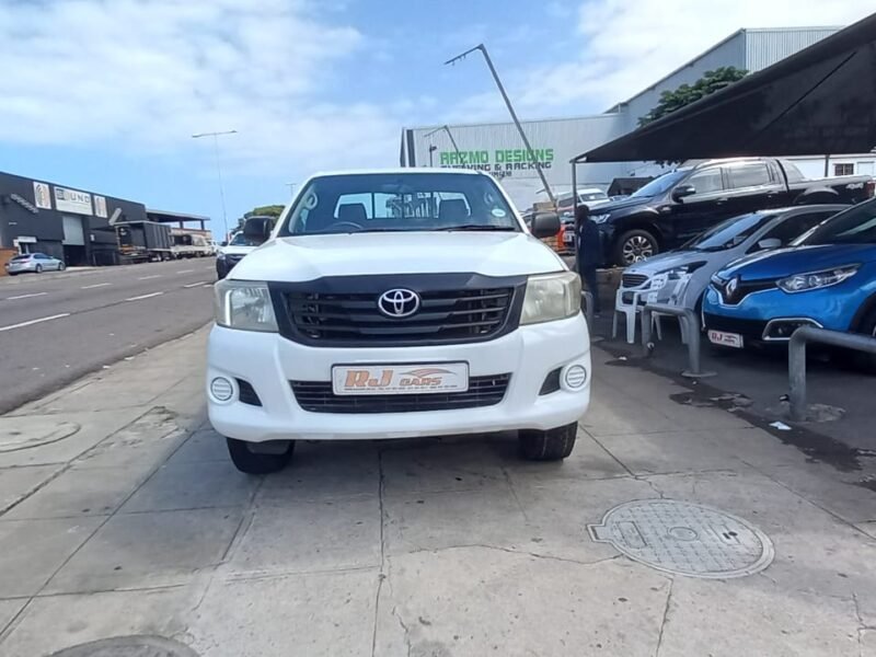 2015 Toyota Hilux 2.5D-4D Xtra Cab SRX For Sale in KZN