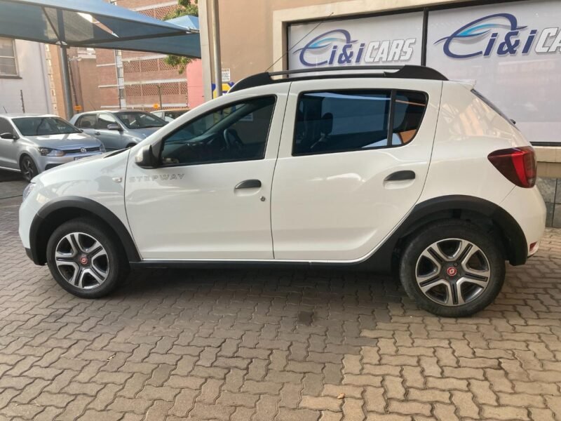 2019 Renault Sandero 66kW Turbo Stepway Expression For Sale In KZN
