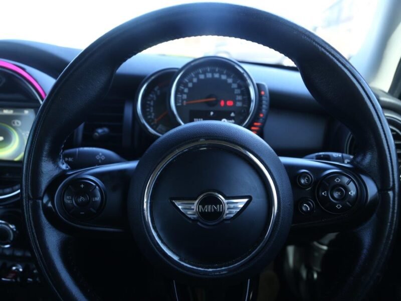 2016 MINI Hatch One Hatch 5-Door Auto For Sale In KZN
