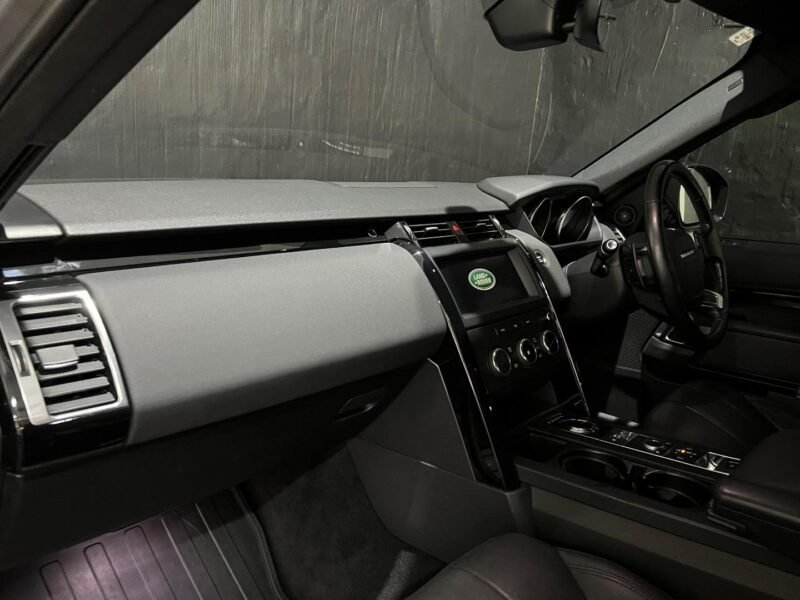 2019 Land Rover Discovery SE Td6 For Sale In KZN