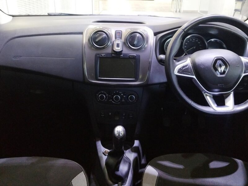 2021 Renault Sandero 900T EXPRESS For Sale In KZN
