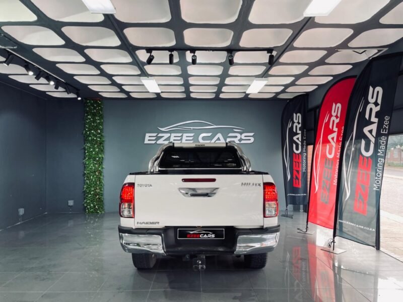 2016 Toyota Hilux 2.8GD-6 double cab Raider auto For Sale In KZN