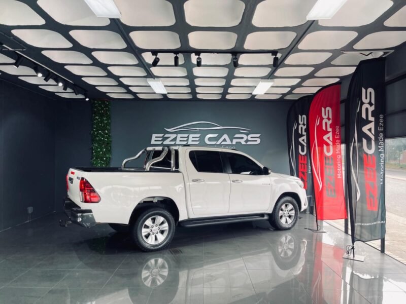 2016 Toyota Hilux 2.8GD-6 double cab Raider auto For Sale In KZN