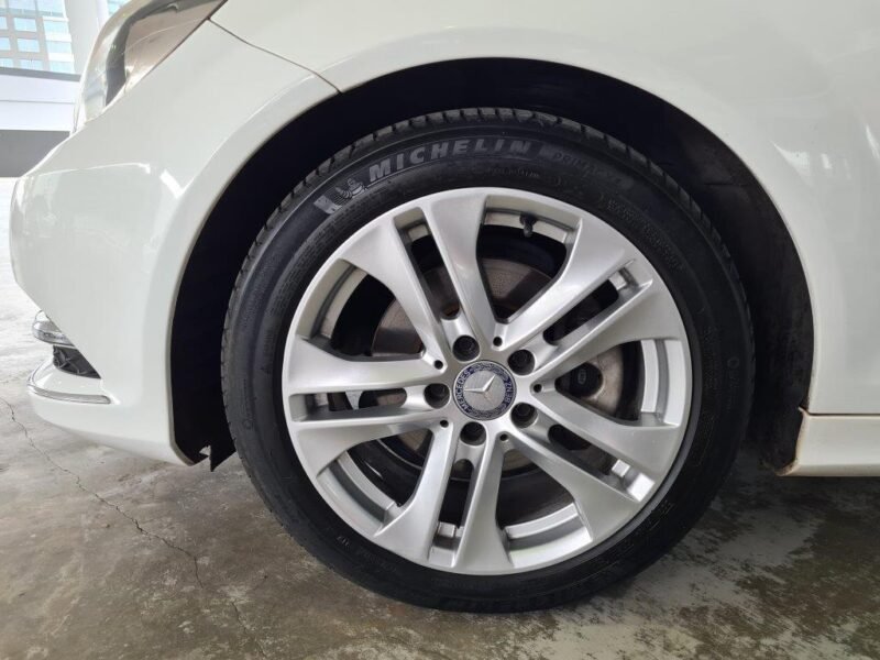 2012 Mercedes-Benz C-Class C180 Avantgarde Auto For Sale In KZN