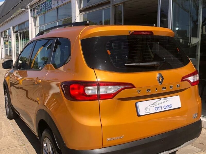 2022 Renault Triber 1.0 Dynamique Auto For Sale In KZN