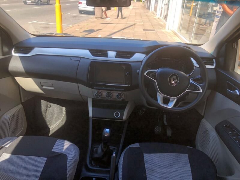 2022 Renault Triber 1.0 Dynamique Auto For Sale In KZN