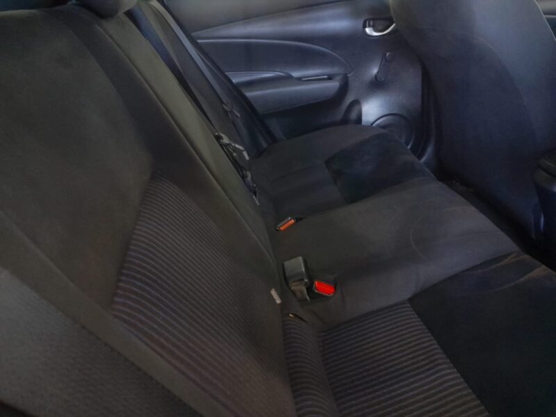 2019 Toyota Yaris 1.5 Xi For Sale IN KZN
