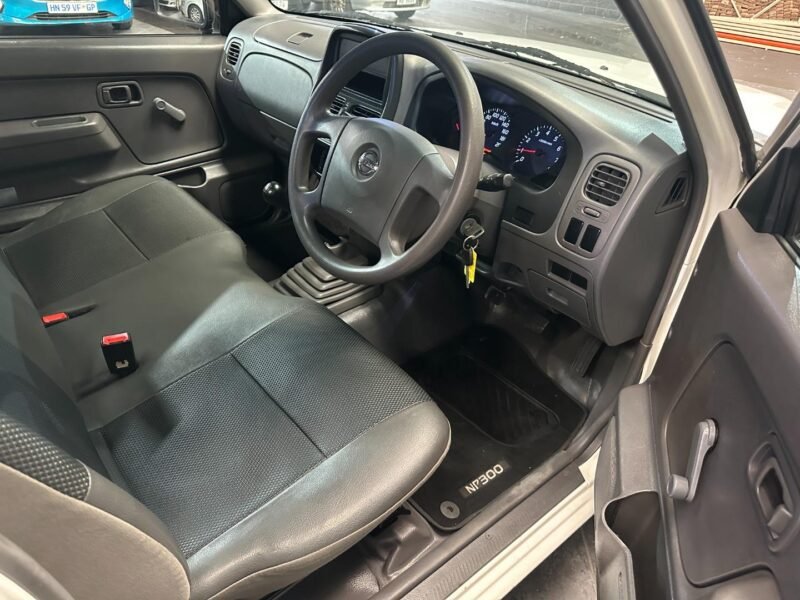 2018 Nissan NP300 Hardbody 2.0 For Sale In KZN