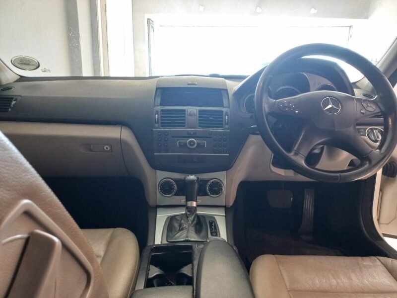 2011 Mercedes-Benz C-Class C180 Avantgarde Auto For Sale In KZN