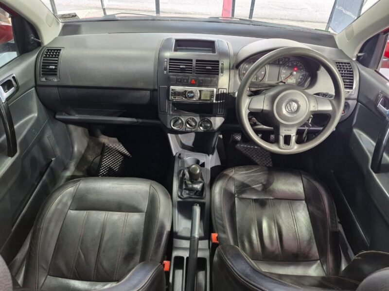 2016 Volkswagen Polo Vivo Hatch 1.6 Comfortline For Sale