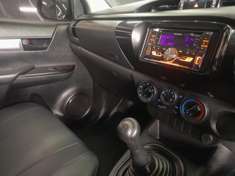 2021 Toyota Hilux 2.4GD S (Aircon) For Sale IN KZN