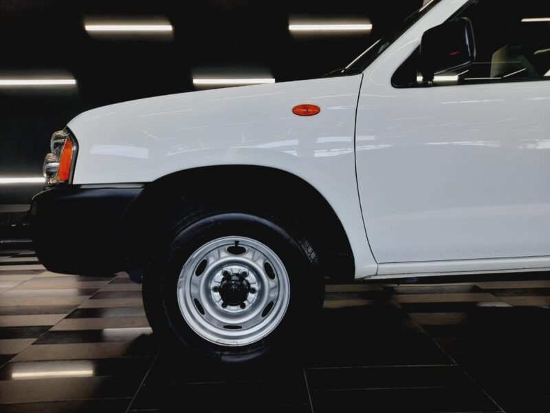 2018 Nissan NP300 Hardbody 2.5TDi For Sale IN KZN
