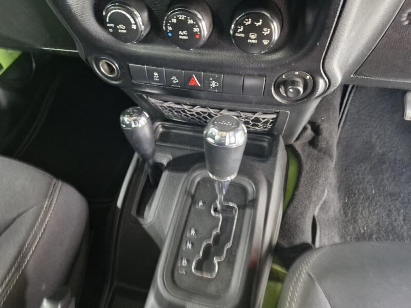 2013 Jeep Wrangler Unlimited 3.6L Sahara For Sale In KZN
