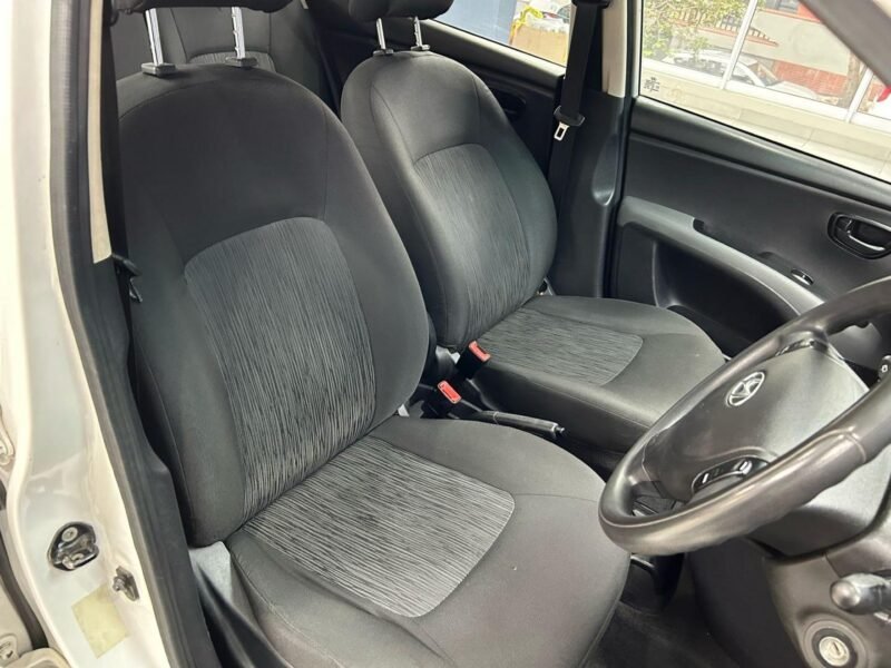 2014 Hyundai i10 1.25 Fluid Auto For Sale In KZN