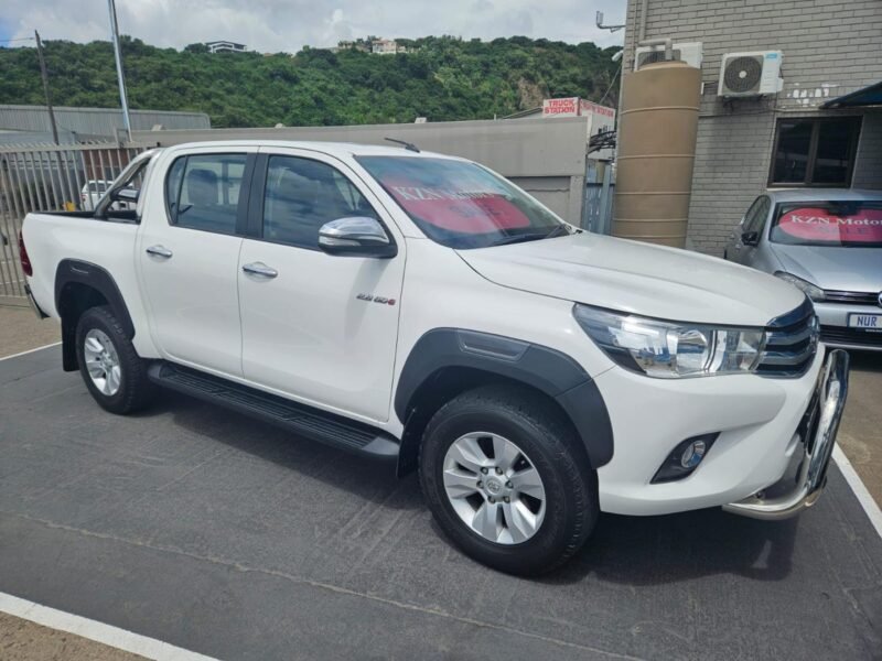 2016 Toyota Hilux 2.8GD-6 Double Cab 4x4 Raider Auto For Sale in KZN