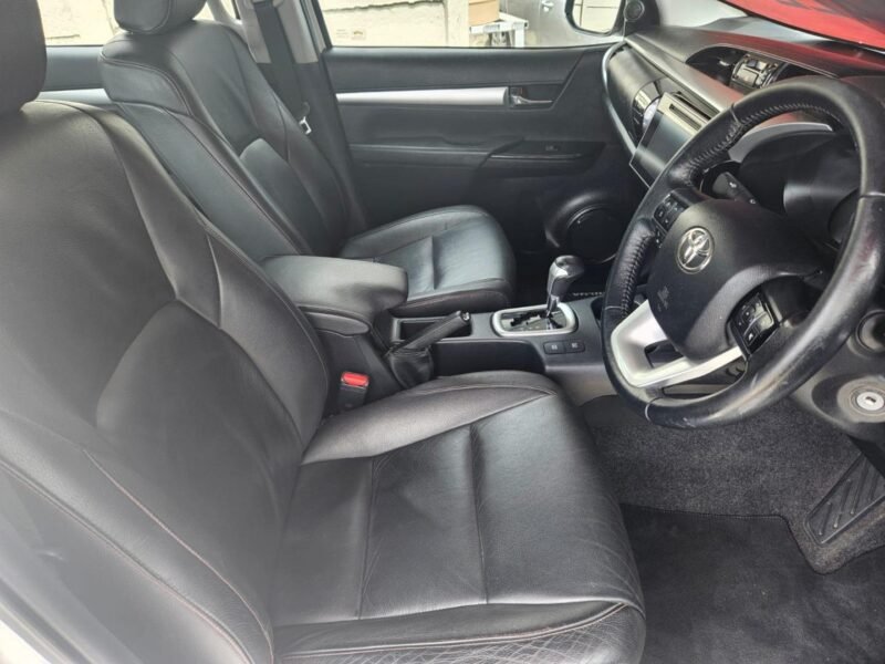 2016 Toyota Hilux 2.8GD-6 Double Cab 4x4 Raider Auto For Sale in KZN