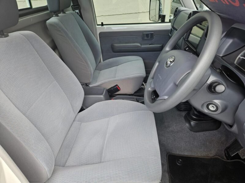 2022 Toyota Land Cruiser 79 Land Cruiser 79 4.5D-4D LX V8 For Sale in KZN