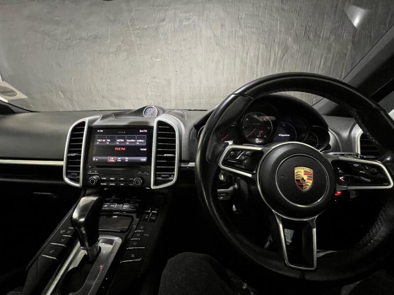 2017 Porsche Cayenne Diesel Platinum Edition For Sale In KZN