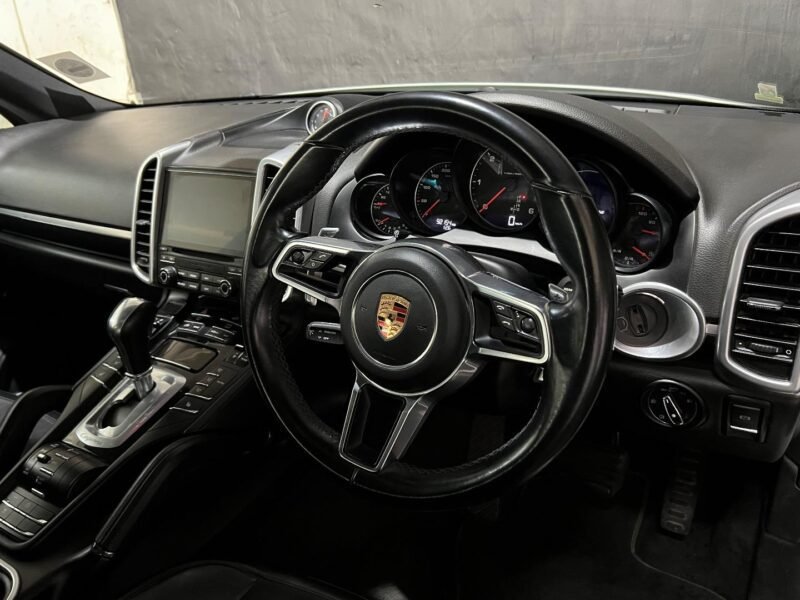 2017 Porsche Cayenne Diesel Platinum Edition For Sale In KZN