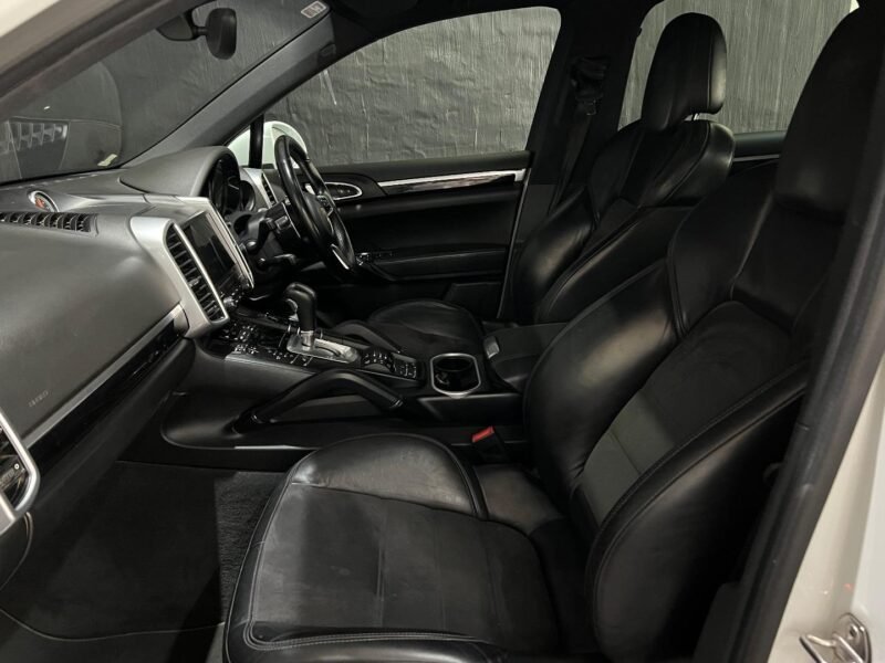 2017 Porsche Cayenne Diesel Platinum Edition For Sale In KZN