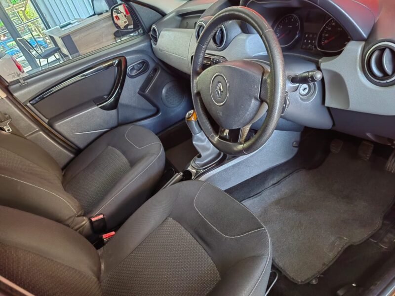 2014 Renault Duster 1.6 Dynamique For Sale In KZN
