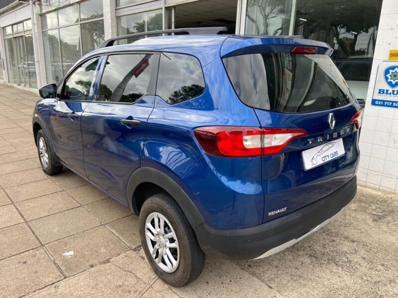 2022 Renault Triber 1.0 Dynamique For Sale In KZN