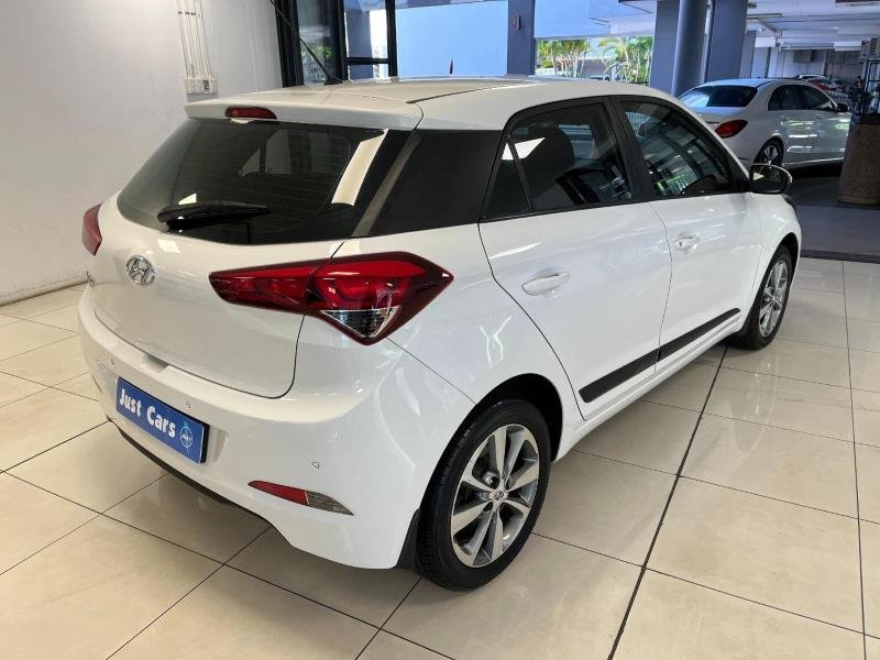 2017 Hyundai i20 1.4 Fluid Auto For Sale in KZN