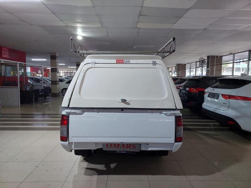 2017 Nissan NP300 Hardbody 2.0 Mid For Sale in KZN