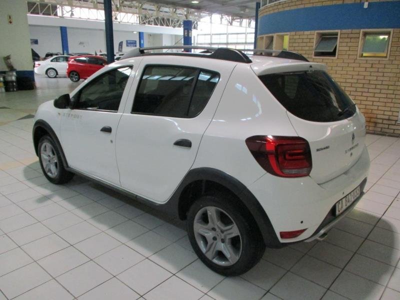 2017 Renault Sandero 66kW Turbo Stepway Dynamique For Sale in KZN