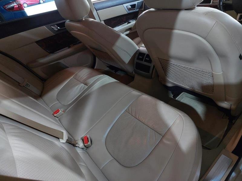 2009 Jaguar XF 3.0 Premium Luxury For Sale in KZN