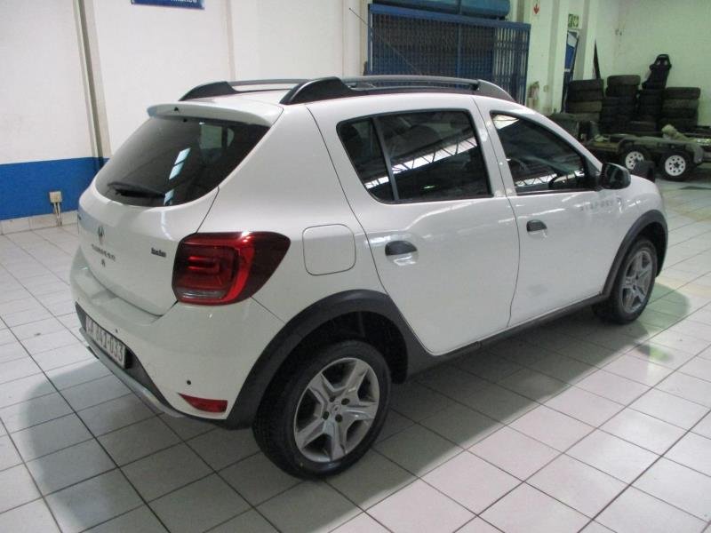 2017 Renault Sandero 66kW Turbo Stepway Dynamique For Sale in KZN