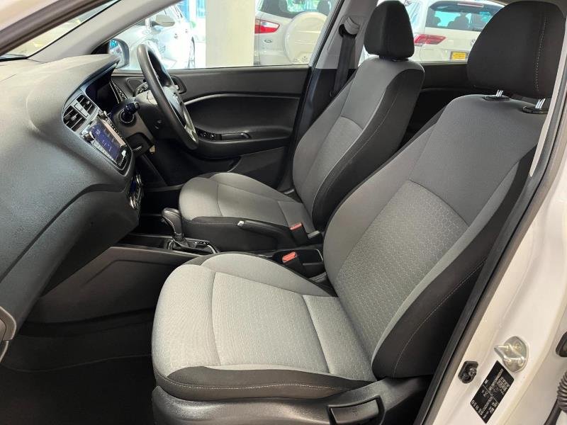2017 Hyundai i20 1.4 Fluid Auto For Sale in KZN