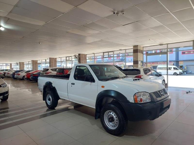 2019 Nissan NP300 Hardbody 2.5TDi 4x4 Mid For Sale in KZN