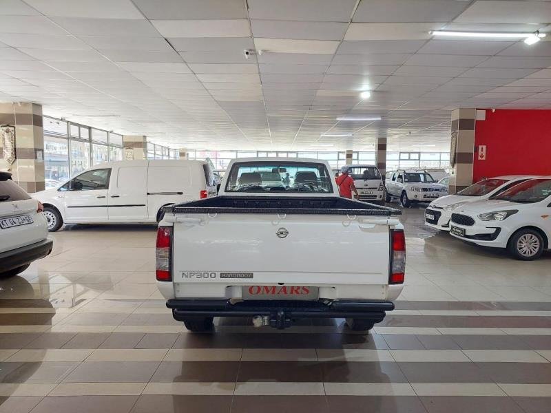 2019 Nissan NP300 Hardbody 2.5TDi 4x4 Mid For Sale in KZN