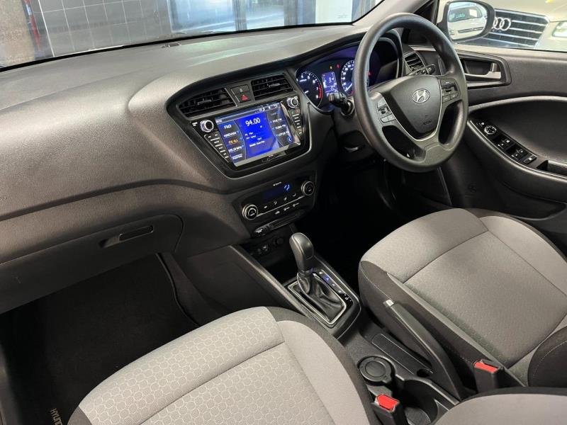 2017 Hyundai i20 1.4 Fluid Auto For Sale in KZN