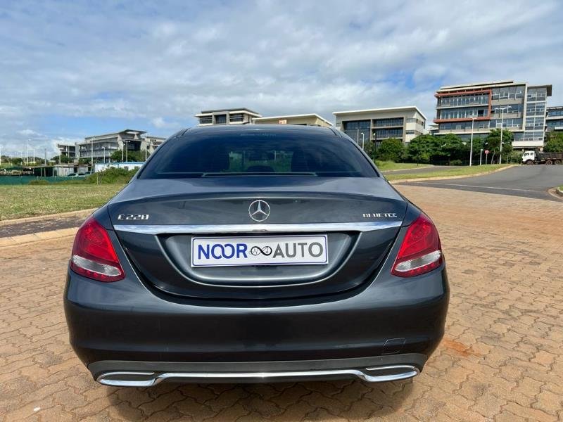 2014 Mercedes-Benz C-Class C220 Bluetec Avantgarde Auto For Sale in KZN
