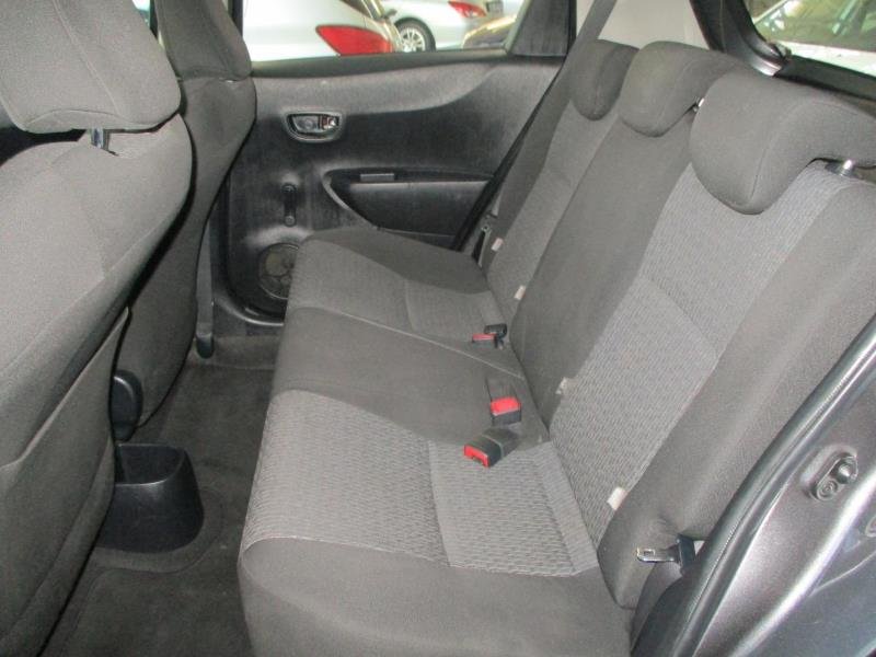 2013 Toyota Yaris 5-Door 1.3 XS Auto For Sale in KZN
