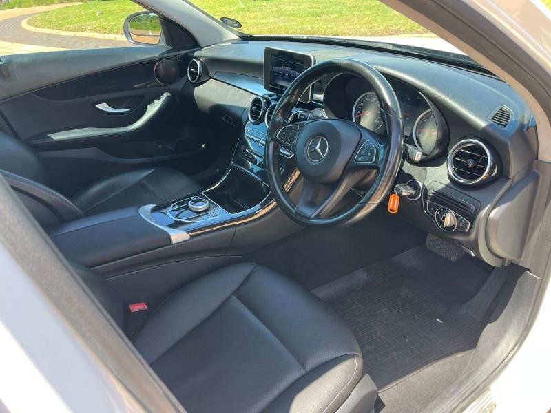2017 Mercedes-Benz C-Class C180 Avantgarde Auto For Sale in KZN